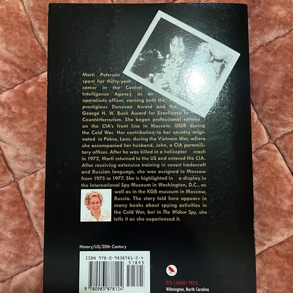 The widow spy by Martha d Peterson. Brand new book - Picture 2 of 2